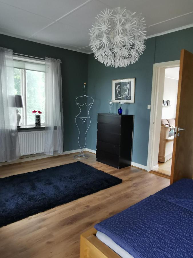 Gamla Skolan Rum & Oevernattning I Spjutstorp Apartment Luaran gambar