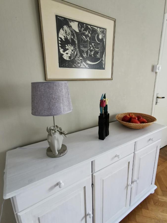 Gamla Skolan Rum & Oevernattning I Spjutstorp Apartment Luaran gambar